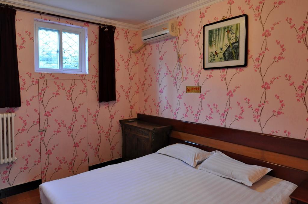 Red Lantern House Hostel Beijing Room photo